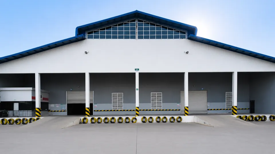 Geolink warehouse facility prepared for customized logistics operations